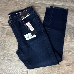1491  NWT a.n.a Dark Indigo Women's Jeggings. Sz8